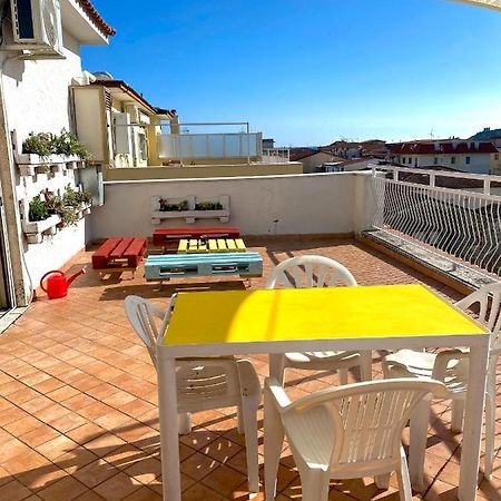 Apartament Scauri Attico Panoramico Minturno Zewnętrze zdjęcie